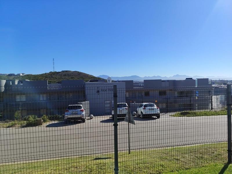 To Let 3 Bedroom Property for Rent in Island View Western Cape